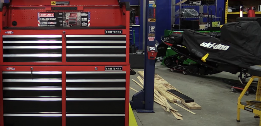 What Are Pros And Cons For The Craftsman Toolbox :